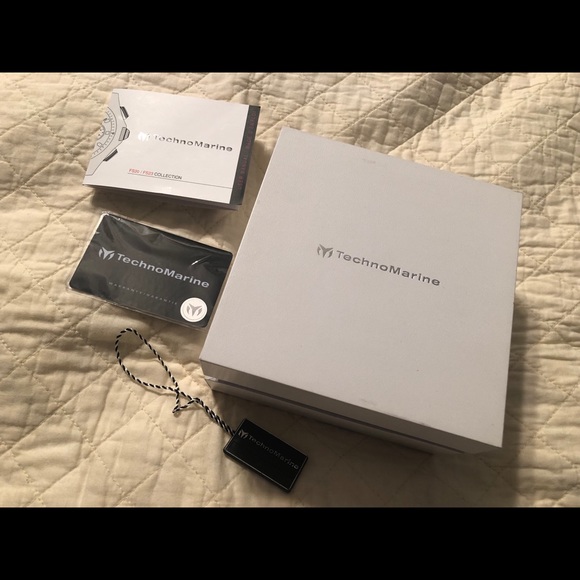 Authentic TECHNOMARINE Watch - Picture 2 of 6